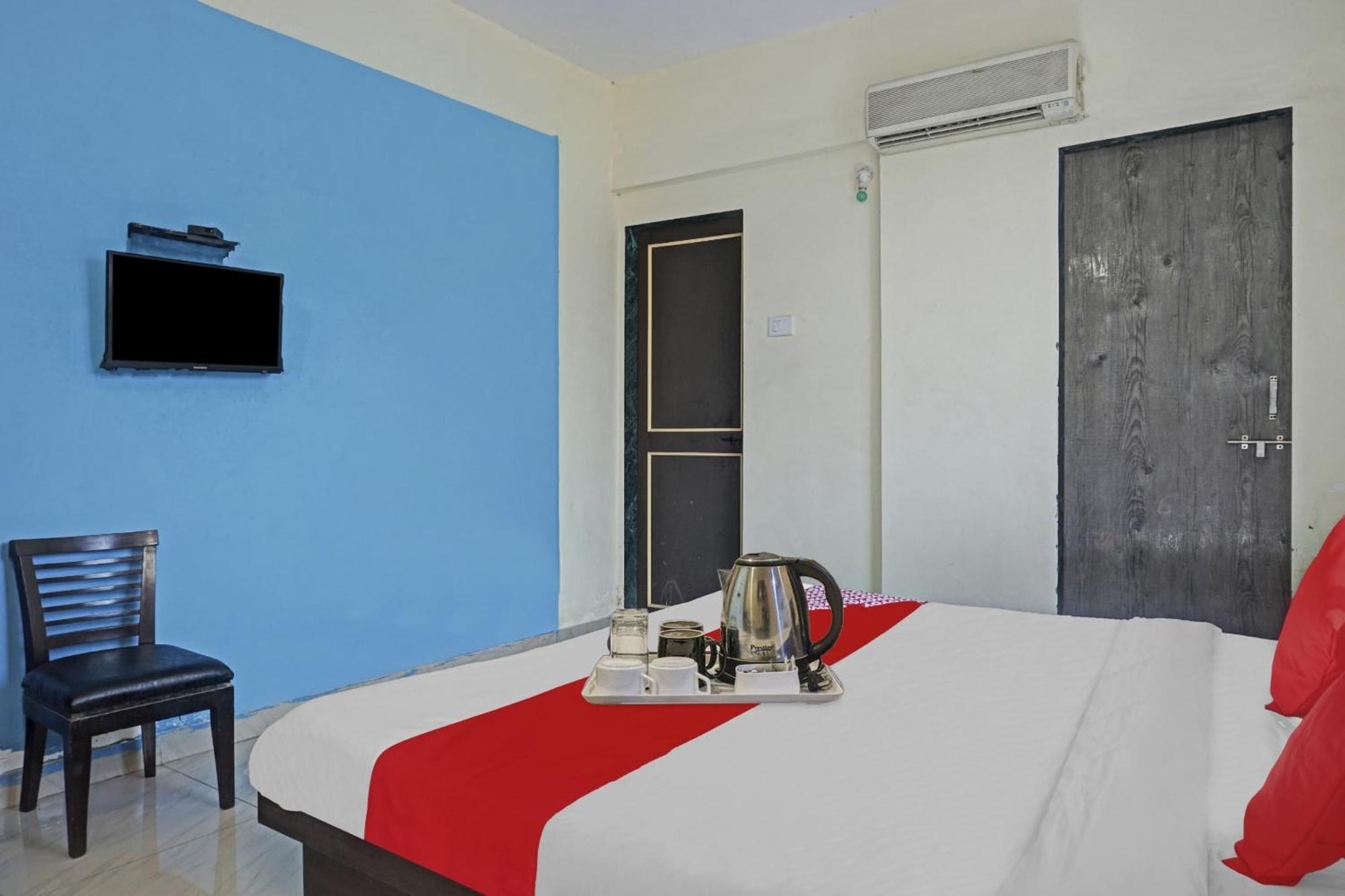 OYO 88249 R K Exclusive Hotel Hinjawadi Exterior foto