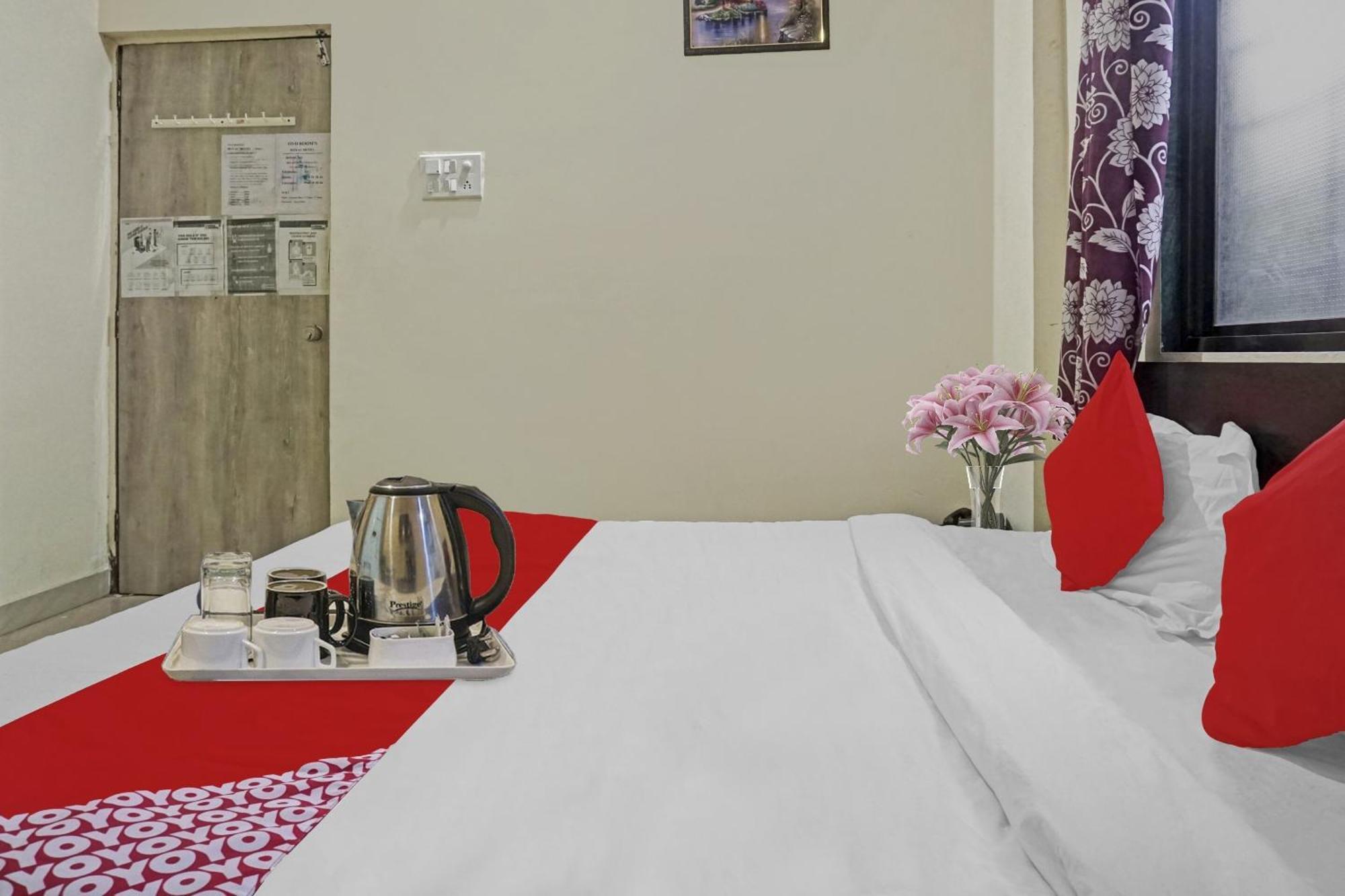 OYO 88249 R K Exclusive Hotel Hinjawadi Exterior foto