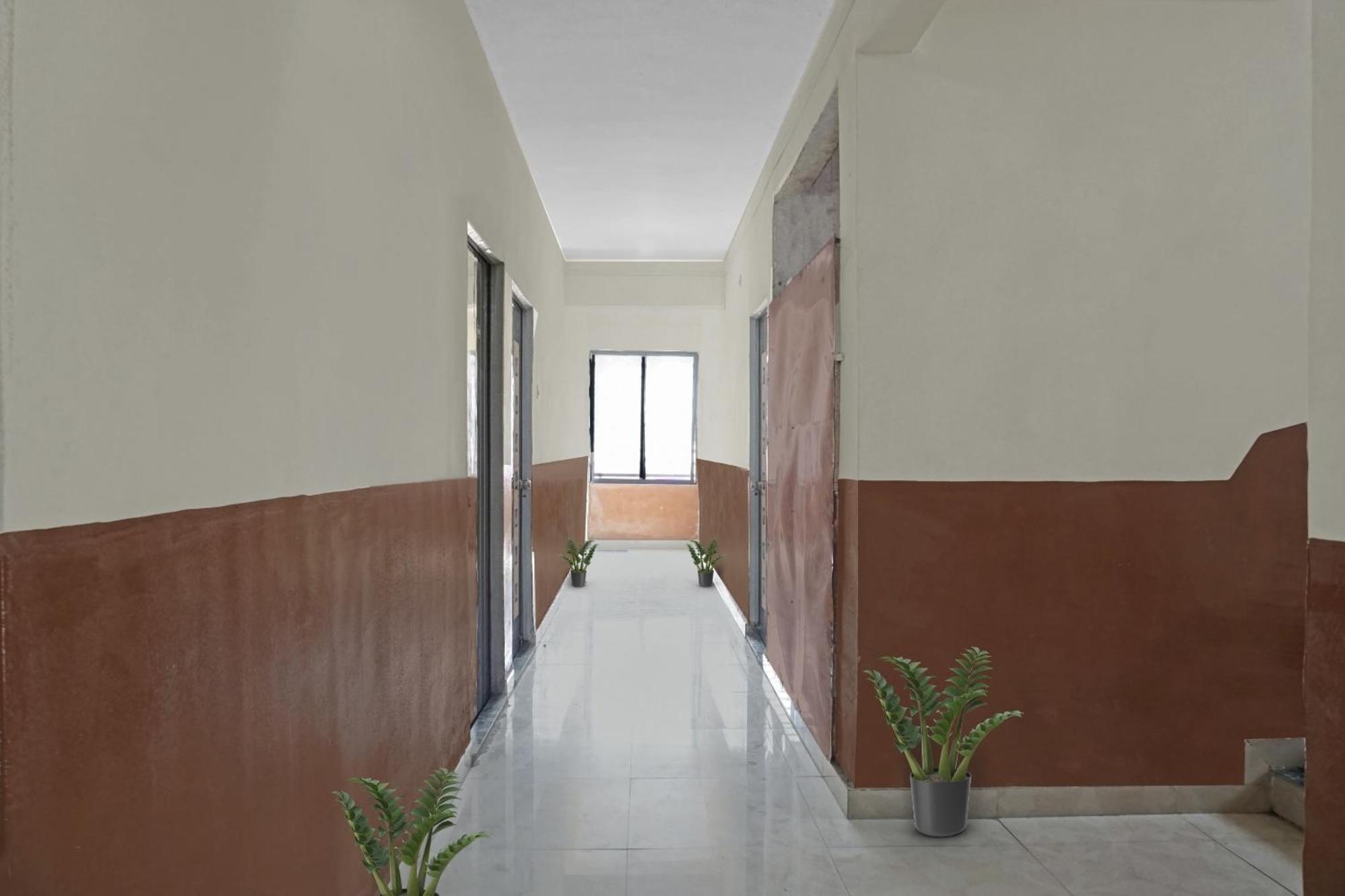 OYO 88249 R K Exclusive Hotel Hinjawadi Exterior foto